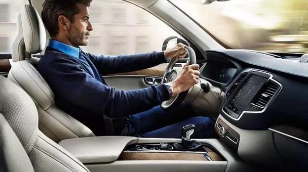 1541730979467203.jpg 試駕.jpg