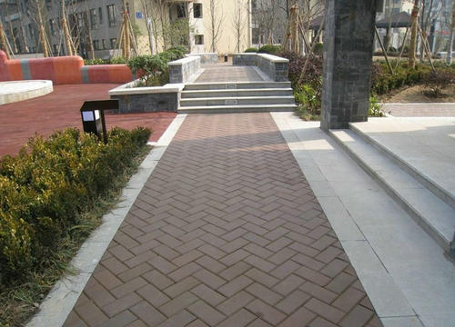 廣東現(xiàn)代科技廣場(chǎng)磚施工方法