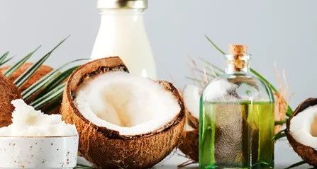 辛癸酸甘油酯是一種親水乳化劑 辛癸酸甘油酯是一種親水乳化劑